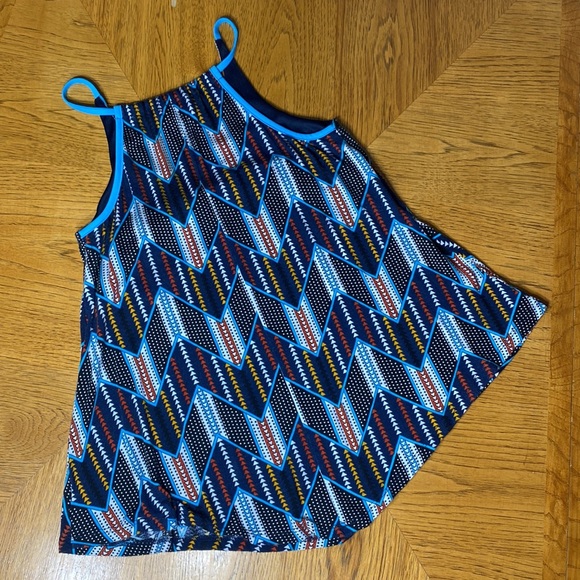 LOVE J Tank Top - Picture 2 of 8